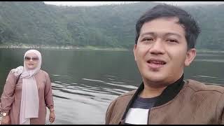 Download lagu keceriaan ustad Zaky mubarok bersama ibunda nya mp3