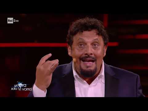 Enrico Brignano parla della nascita dell'amore - Un'ora sola Vi vorrei 22/09/2020