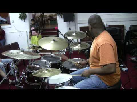 James Ross @ Kevin Kelley - (Drummer)  -  "Short Snippet Drum Groove Solo"  -  ST.LOUIS!!!