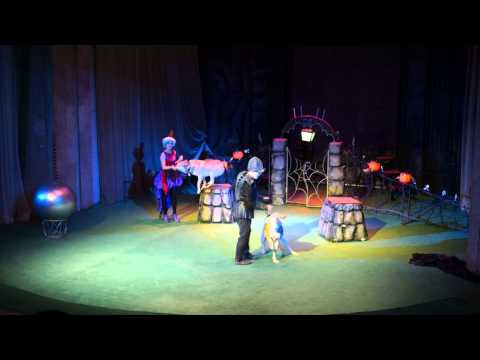 trained wolves "GOTHIC FAIRYTALE"  Sergey & Irina POPOV