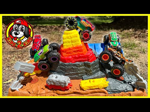 Hot Wheels Monster Trucks UNBOXING - ARENA SMASHERS Ultimate Crush Yard & Car Jump Challenge