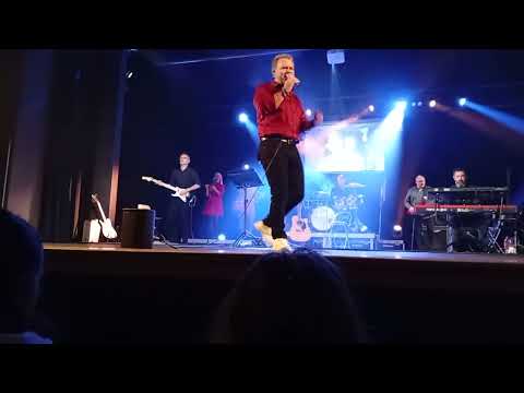 Jakub Smolík - Medový čaj (live)