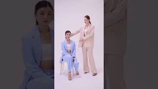 Download lagu How beautiful it is to pose sitting on a chair #models #modelingagency #modeling mp3