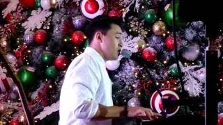 Cyrus Villanueva Keep Talking in SM Mall of Asia Philippines