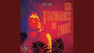 Download lagu Loin de moi mp3