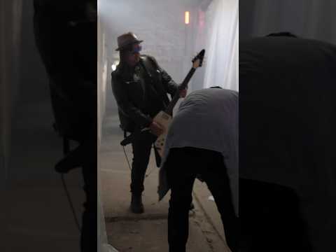 PHIL CAMPBELL AND THE BASTARD SONS - Behind the scenes of the Schizophrenia shoot (SHORTS)