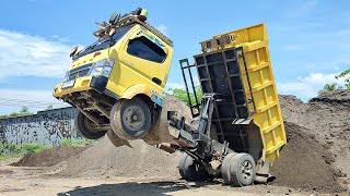 Download lagu Truk Jomplang. Mobil Truk CANTER HDX Bongkar MUATAN PASIR Saring FULL BAK Menggunung SAMPAI JUMPING! mp3 Download lagu Truk Jomplang. Mobil Truk CANTER HDX Bongkar MUATAN PASIR Saring FULL BAK Menggunung SAMPAI JUMPING! mp3