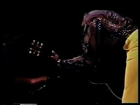 Chuck Berry Live In Munich Germany July 16 1979 Carol - Little Quennie