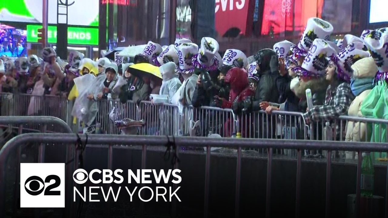 Estimated 1 million people brave rain for Times Square New Year's Eve celebration