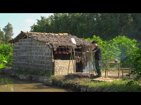 Doctor left the city alone and went into the forest to set up a farm, preserving food in nature