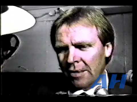 NHL Sept. 24, 1986 Toronto Maple Leafs v Edmonton Oilers (melee) (HL) Wendel Clark v Craig MacTavish