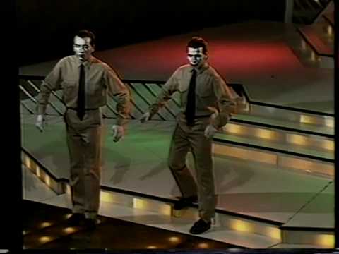 Los Robots Humanos | We are the robots - Kraftwerk (1991, 