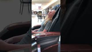 Download lagu Bailey in the mall massage chair 2019 mp3