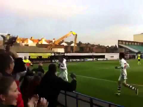 Almunia horror mistake followed by abuse from bwfc fans