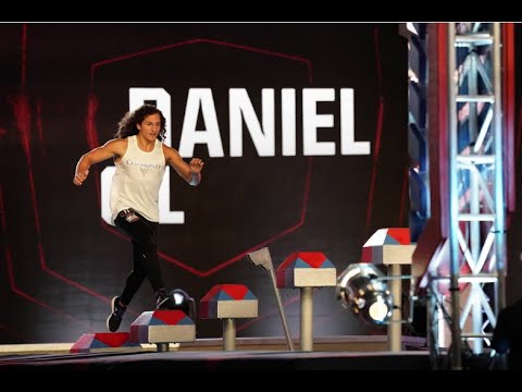 Daniel Gil's Qualifying Run - American Ninja Warrior 2020