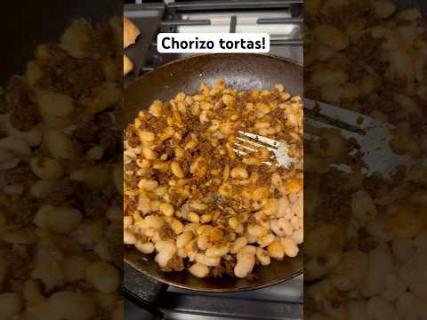 Tortas de Feijão com Chouriço!#shorts #tacos #torta #yummy