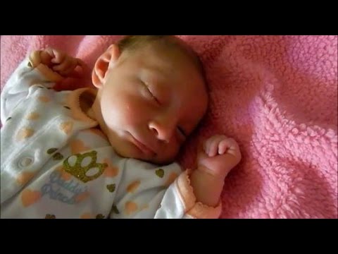 NEWBORN EYE STUCK SHUT (5.16.15 - Day 54)