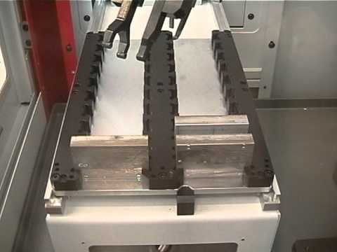 C20 automazione con robot RS05.mpg