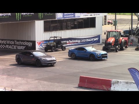 Mustang Shelby GT500 Vs. Moldel S Plaid