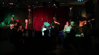 Don Walker - Young Girls (Recorded live at Camelot Lounge)