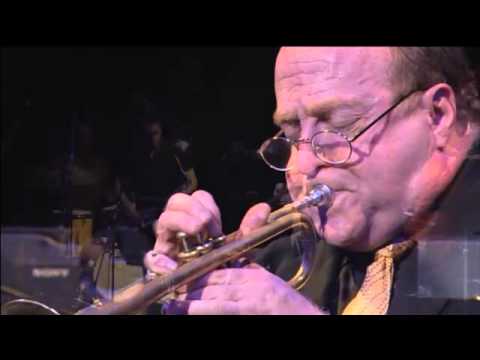 Manhattan Jazz Quintet - Blue Bossa