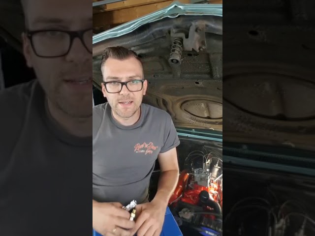 Vidéo teaser pour BRILLIANT TOOLS BT581100 Kompressionstester-Satz für Benzin Motoren, 8-tlg [powered by KS TOOLS]