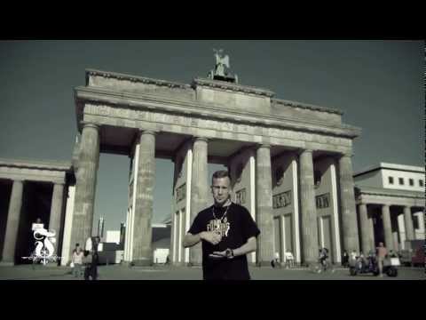 Le First - Qui suis-je? Le produit de Berlin (OFFICIAL VIDEO)
