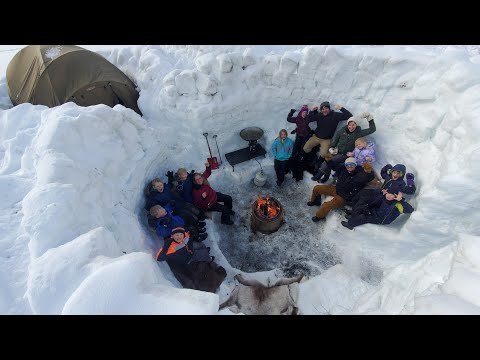 I Took 14 Beginners Winter Camping in a Snow Storm - 9ft/3m Deep Snow Shelter