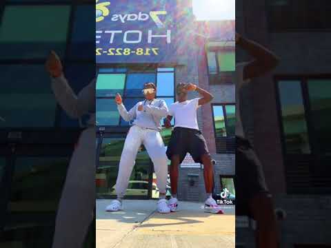 laa Lee where you get this song from mon people love it endlessly that my mon artist and arjay