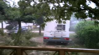 preview picture of video 'Camping le sagittaire sous la pluie... Drôme-Ardèche ( 26 - 07 )'