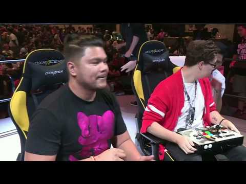 CEO 2017 KOF14 TOP 8 - EMESS vs ARCADESHOCK REYNALD