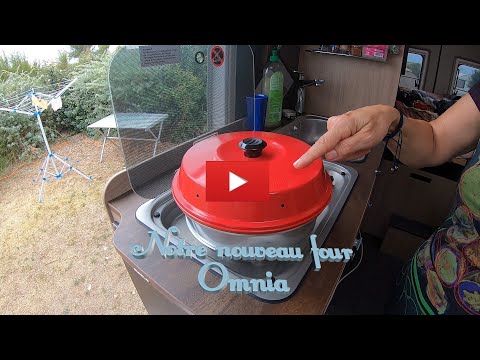 Omnia est un mini four d'appoint se comporte comme un four traditionnel: recette Quiche Végétarienne