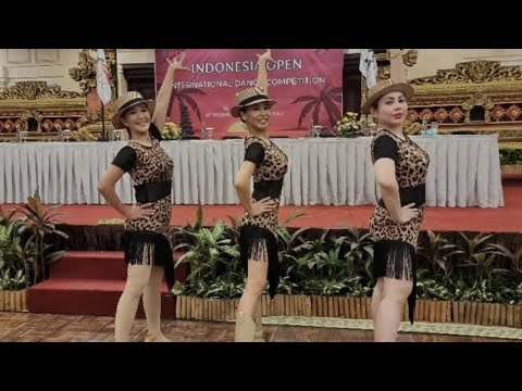The Lady is Mine - Line Dance ( Demo by Frisca, Liana & Indah)