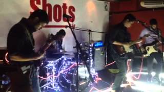 Playa o radio - indie merm-  @shotsbar 11 de marzo 2015