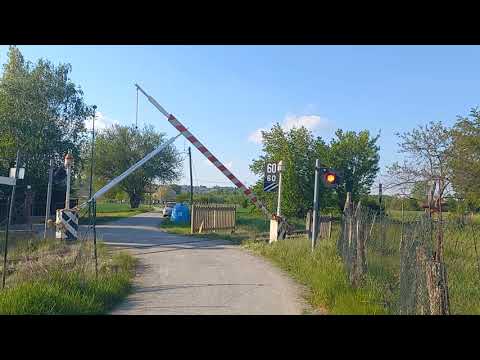 Passaggio a livello Nizza Monferrato (AT) - Level crossing - Bahnübergang
