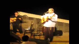 Benyamin Steinberg-Carlebachs Leman Achai at the Klezmer Festival Safed 2009 (הזמר והיוצר בנימין שטיינברג) - התמונה מוצגת ישירות מתוך אתר האינטרנט יוטיוב. זכויות היוצרים בתמונה שייכות ליוצרה. קישור קרדיט למקור התוכן נמצא בתוך דף הסרטון