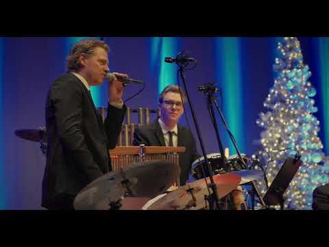 Kimberly Rydell - The Curtain Falls (Christmas in Innsbruck)