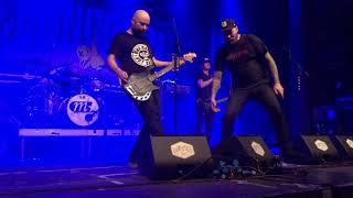 Millencolin Münster Skaters Palace live 2020 / Material Boy - True Brew