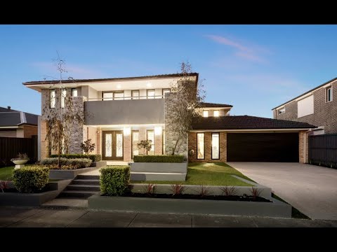 Grand Family Living in 47 George Street, Taylors Hill, VIC 3037