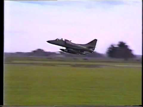 RNZAF TA-4K Skyhawk Wheels Up Landing Ohakea 1989 and 2 Sqn Skyhawks at Nowra 1991/92