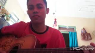 Download lagu Suara Emmas (salman alfarisi) Bisana Ghun ngabes | iringan gitar sendiri merdu banget. mp3