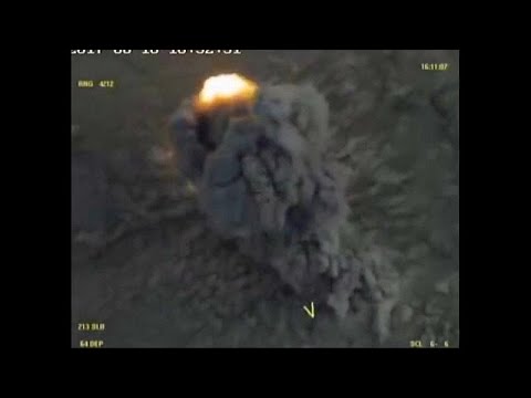 Russian jets 'destroy ISIL column' in Syria