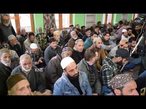 Mirwaiz Raises Concern Over Declining Social Conduct.  Emphasizes Ikhlaq in Ramzan Sermon at Zoonimar.