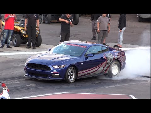2016 Ford Mustang Cobra Jet Drag Racing at Bandimere Speedway
