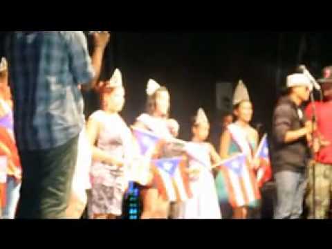 Gwylo Performing live & Hanziel y Janziel