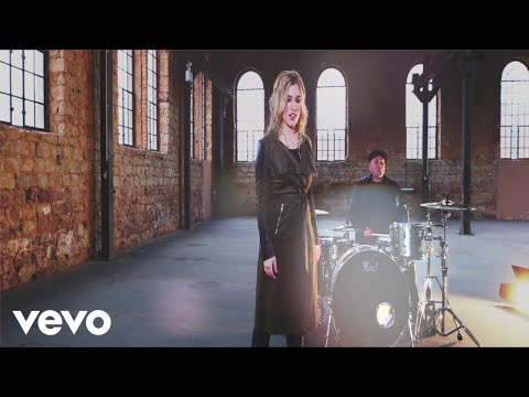 Federleicht - Laura Wilde