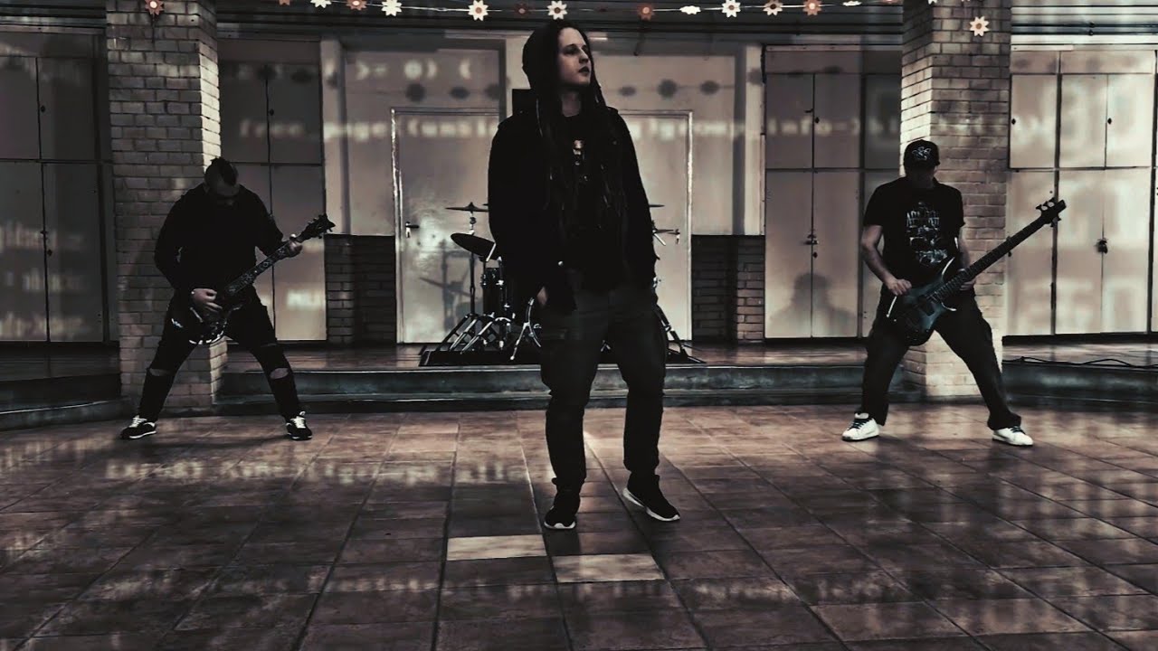 ...KP. Project - Rajtunk múlik (official video) km. NahajPee