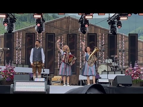 GESCHWISTER SCHARF Wenn die Musi spielt - 2024 - Warm up