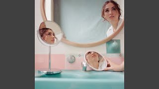 Mal Hábito Music Video