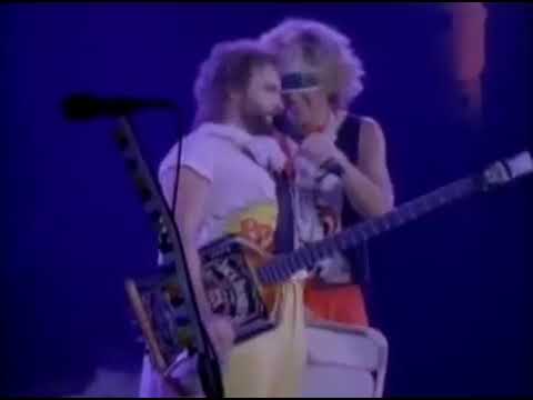 Van Halen's Michael Anthony drinks whiskey with Sammy Hagar